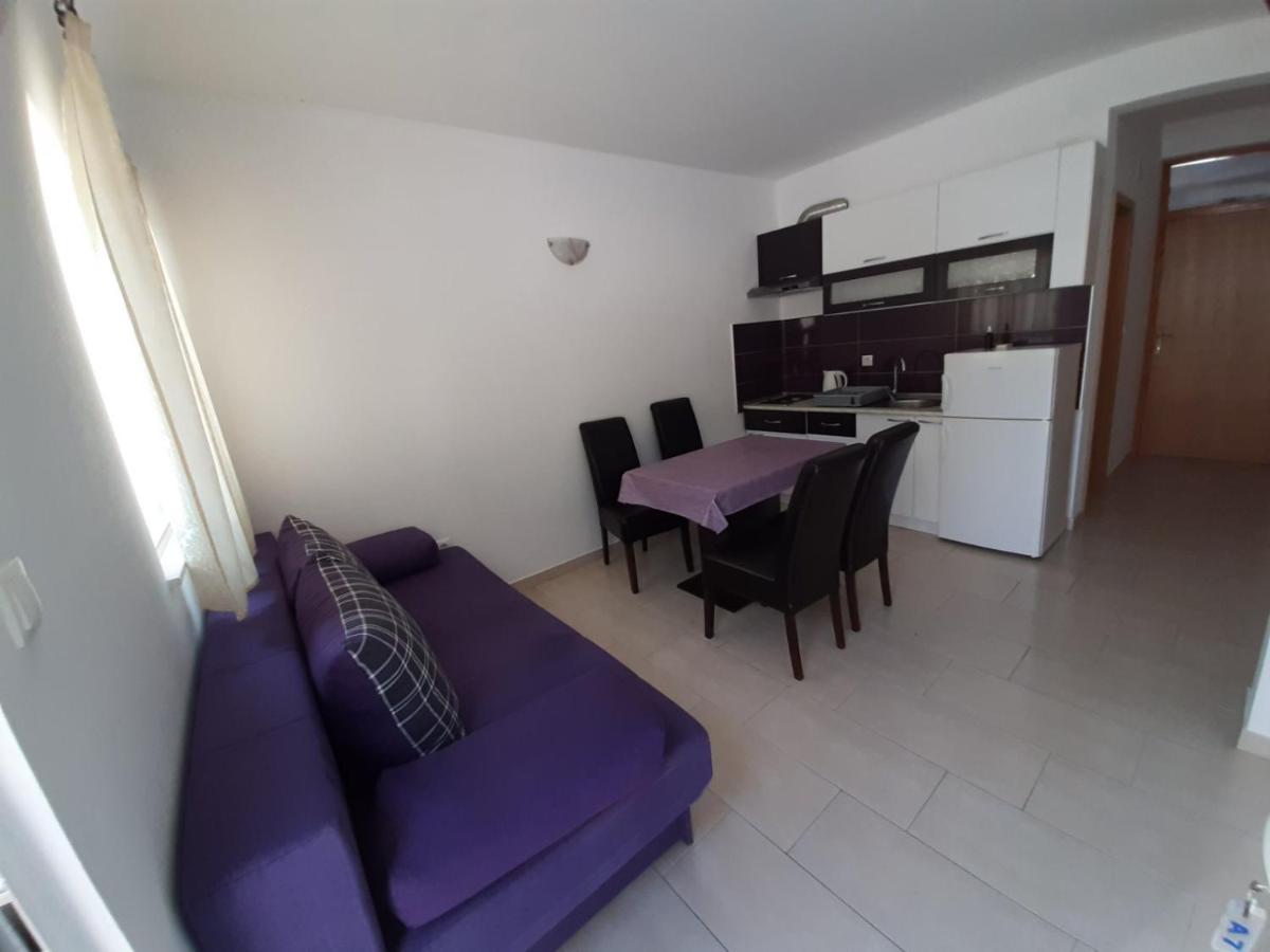 Apartments Pitarevic Saplunara Exterior photo