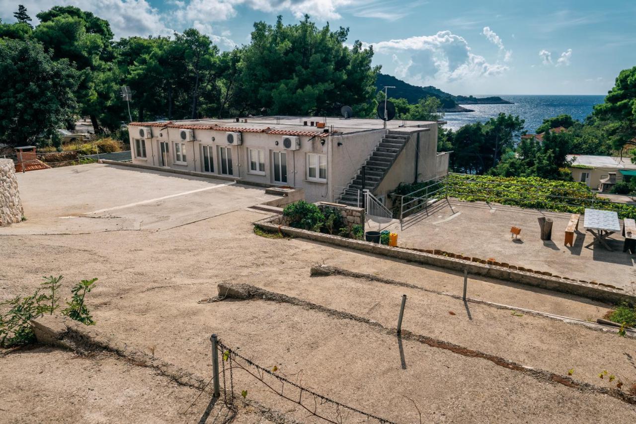 Apartments Pitarevic Saplunara Exterior photo