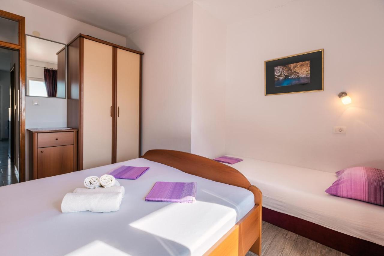 Apartments Pitarevic Saplunara Exterior photo