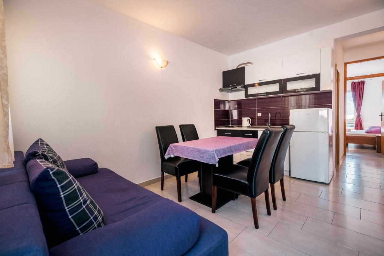 Apartments Pitarevic Saplunara Exterior photo